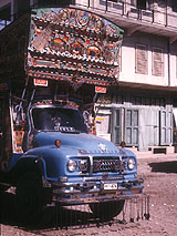 Pakistanischer Lastwagen in Mazar-i-Sharif