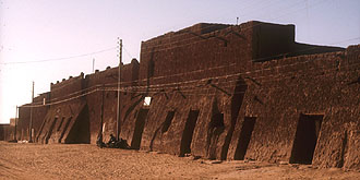  Festungsartige Häuser in In Salah